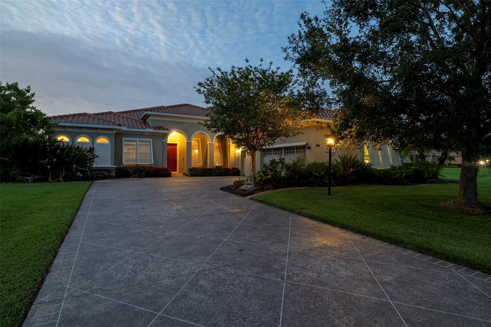 REGENT LAKE - Residential