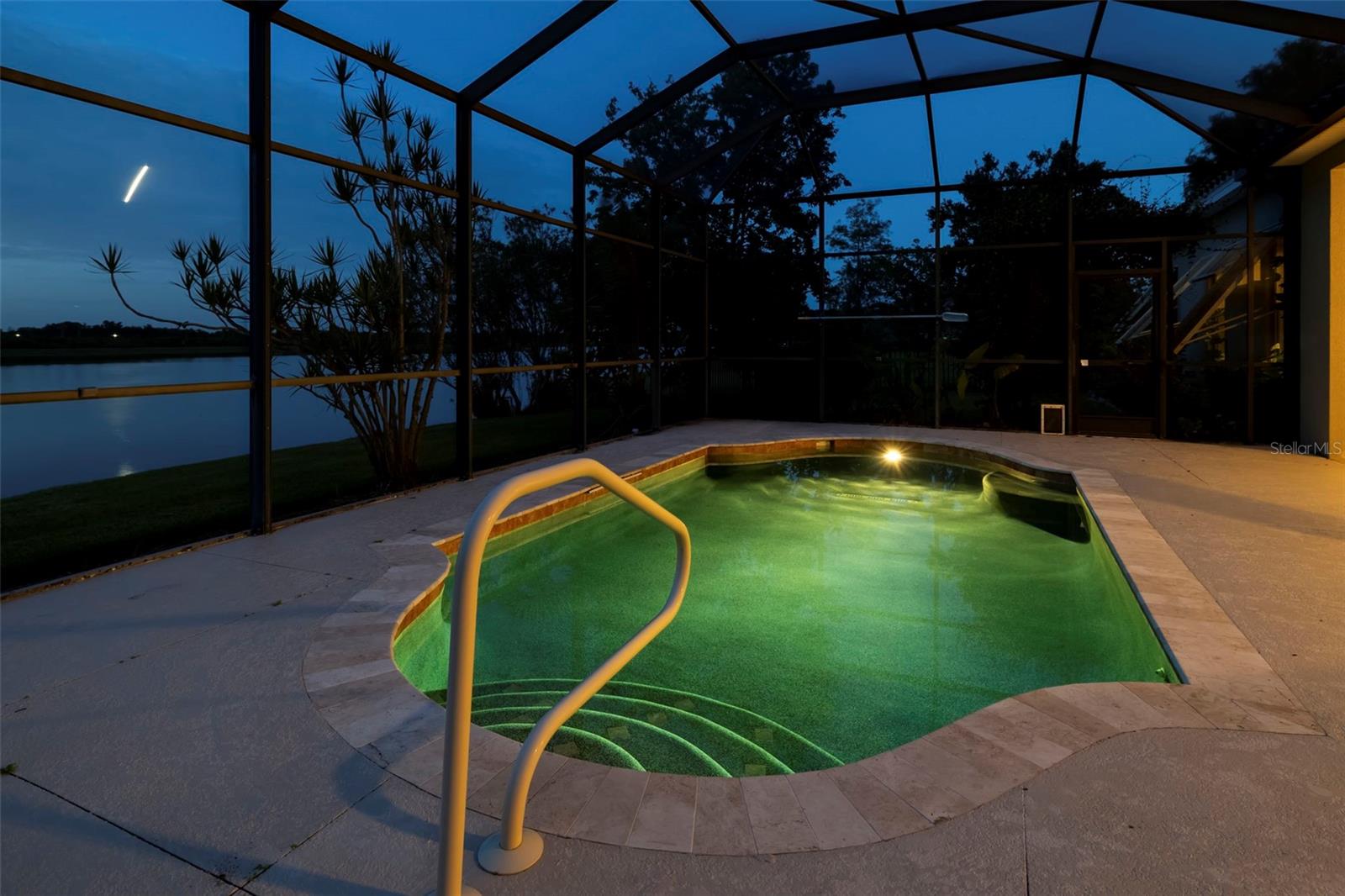 REGENT LAKE - Residential