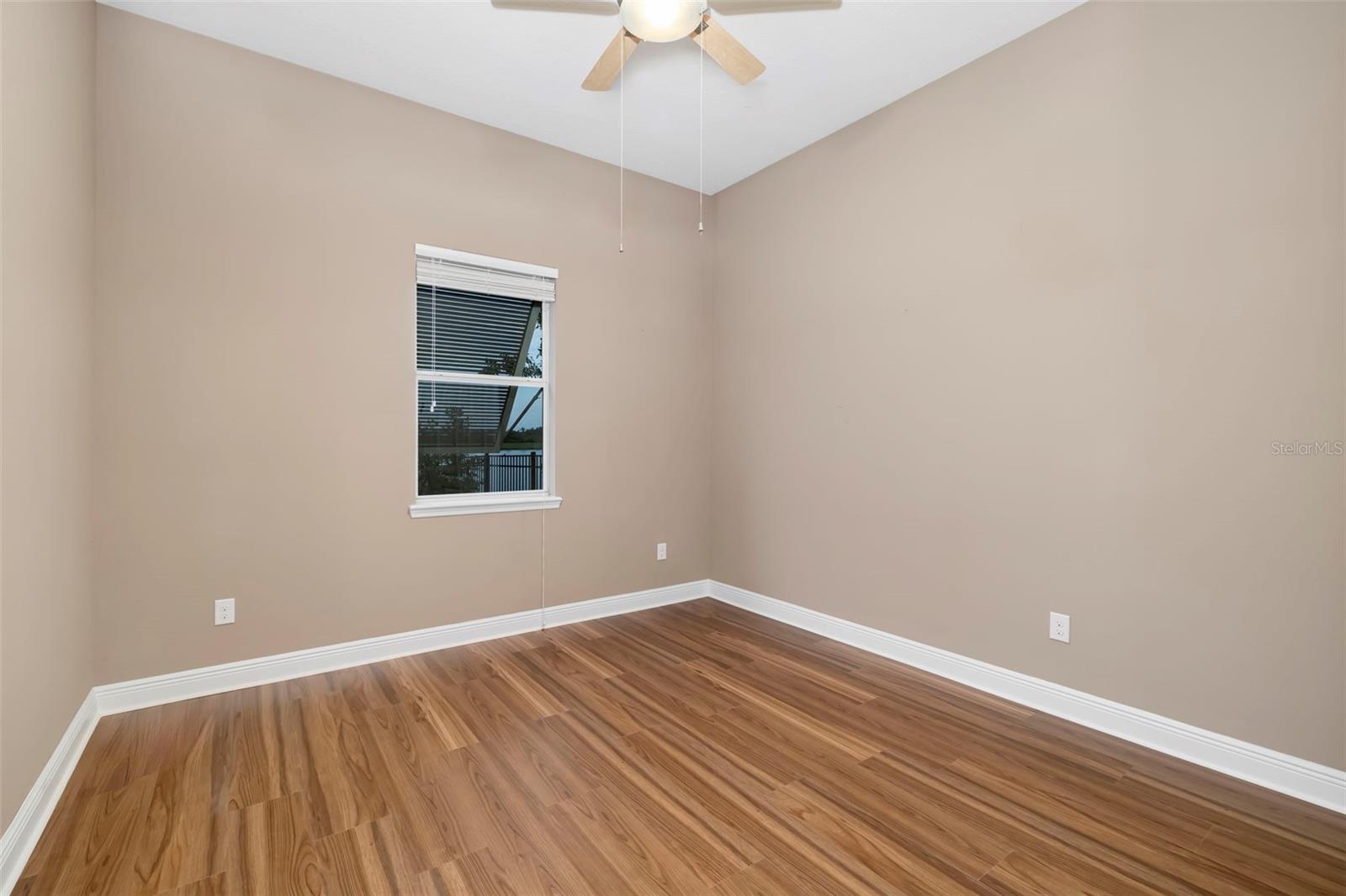 REGENT LAKE - Residential