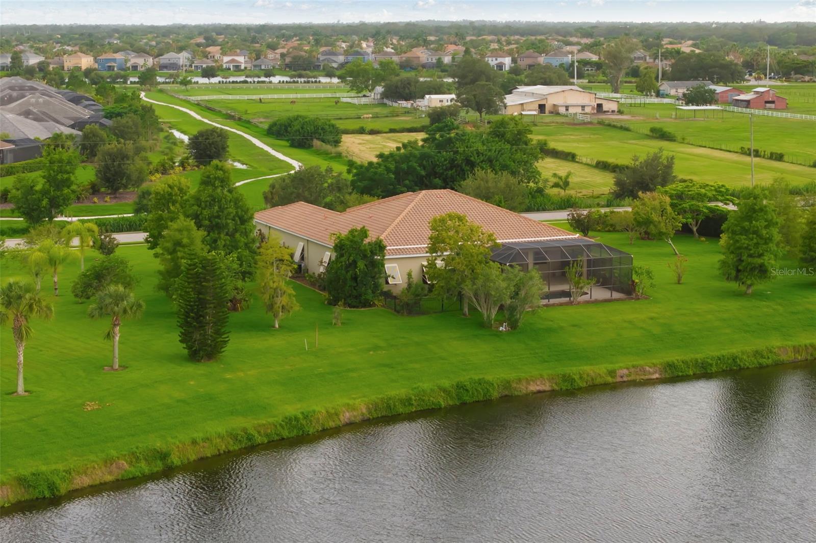 REGENT LAKE - Residential