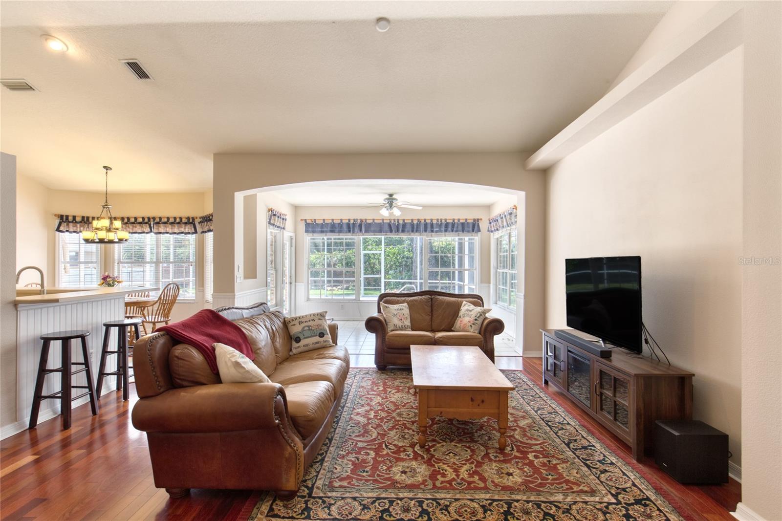 ORMOND LAKES UNIT 01 - Residential