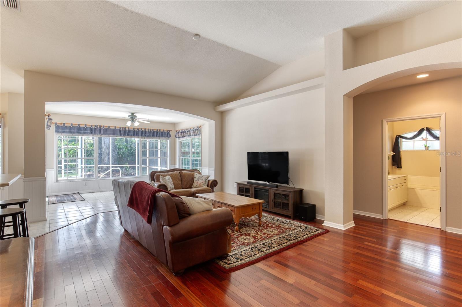 ORMOND LAKES UNIT 01 - Residential