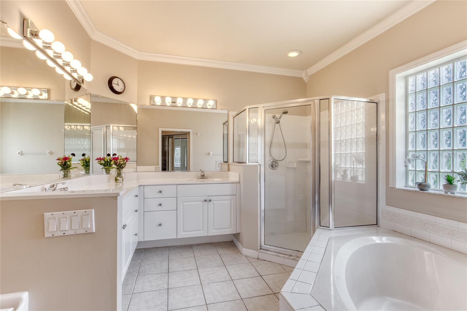 ORMOND LAKES UNIT 01 - Residential