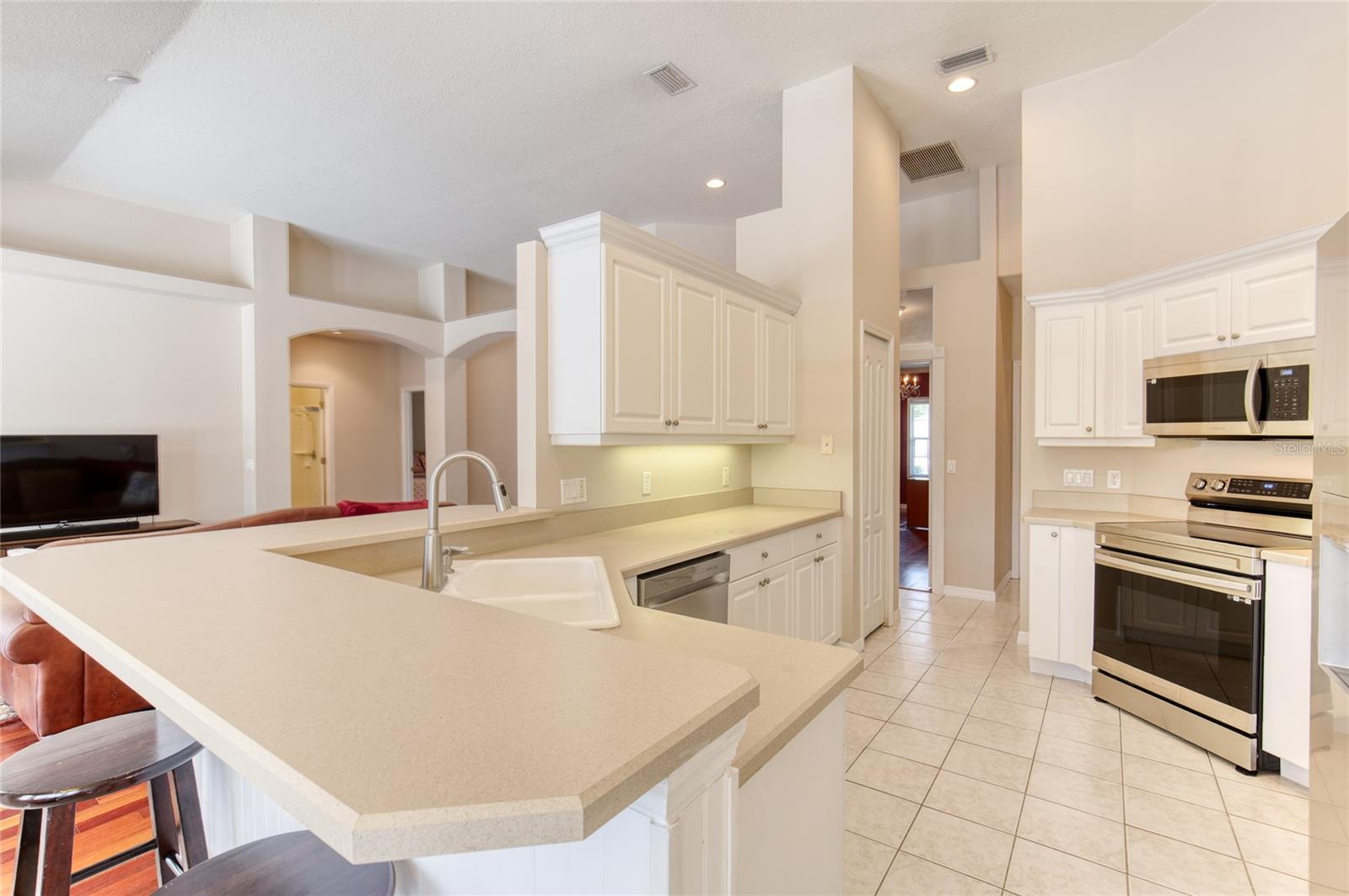 ORMOND LAKES UNIT 01 - Residential