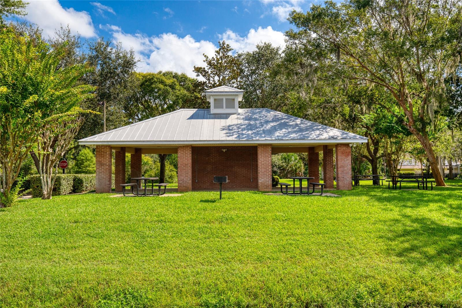 ORMOND LAKES UNIT 01 - Residential
