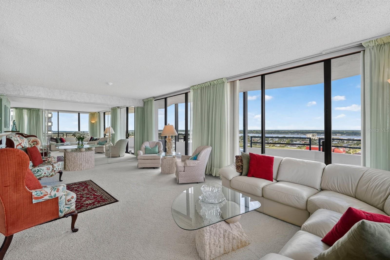 ALIKI CONDO - Residential
