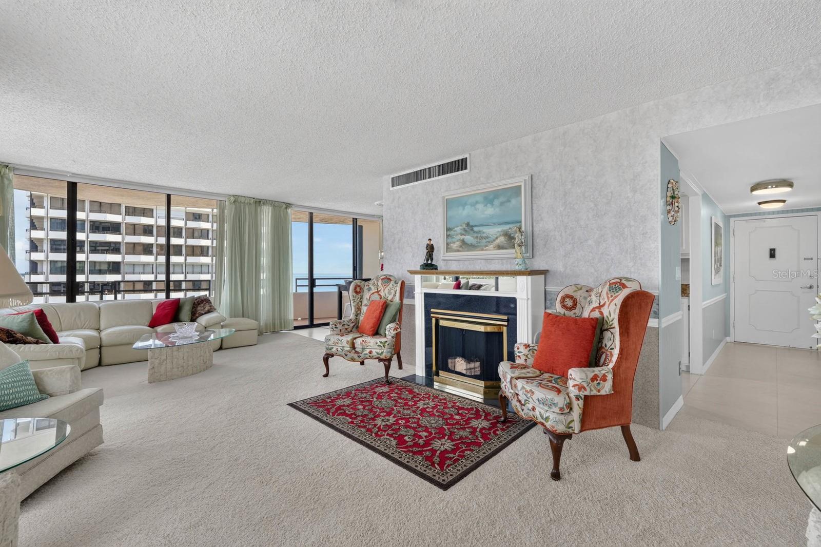 ALIKI CONDO - Residential