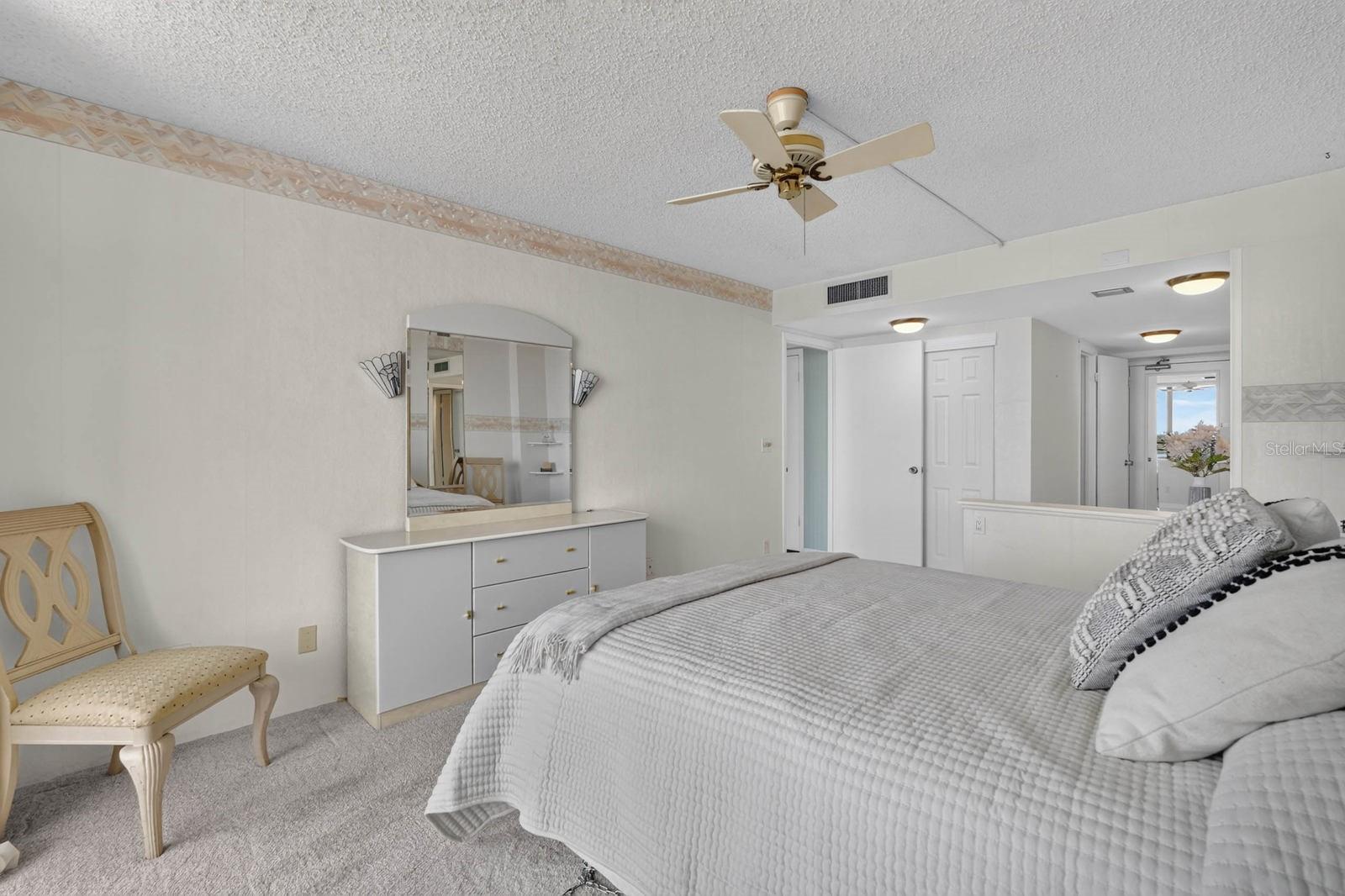ALIKI CONDO - Residential