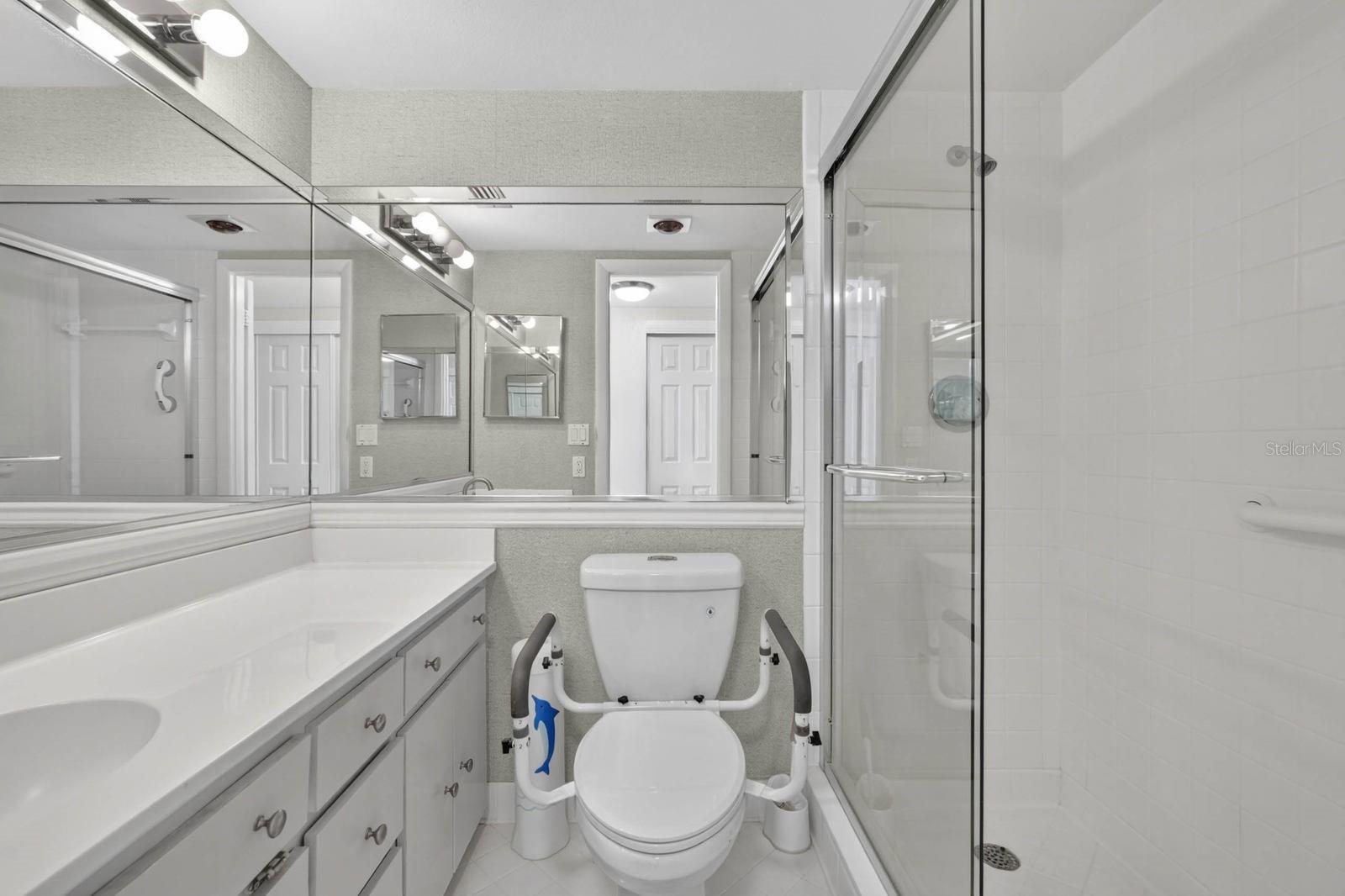 ALIKI CONDO - Residential