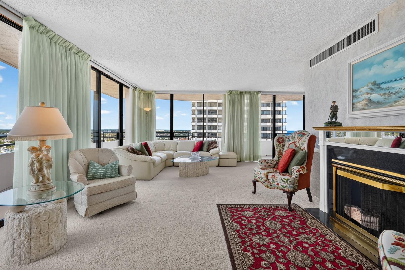 ALIKI CONDO - Residential