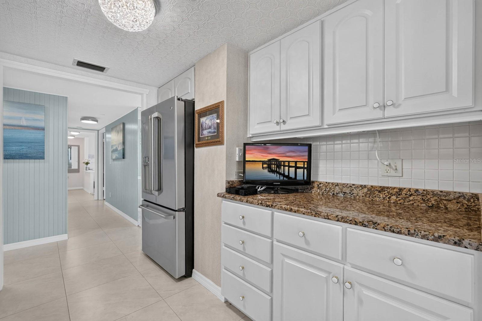 ALIKI CONDO - Residential