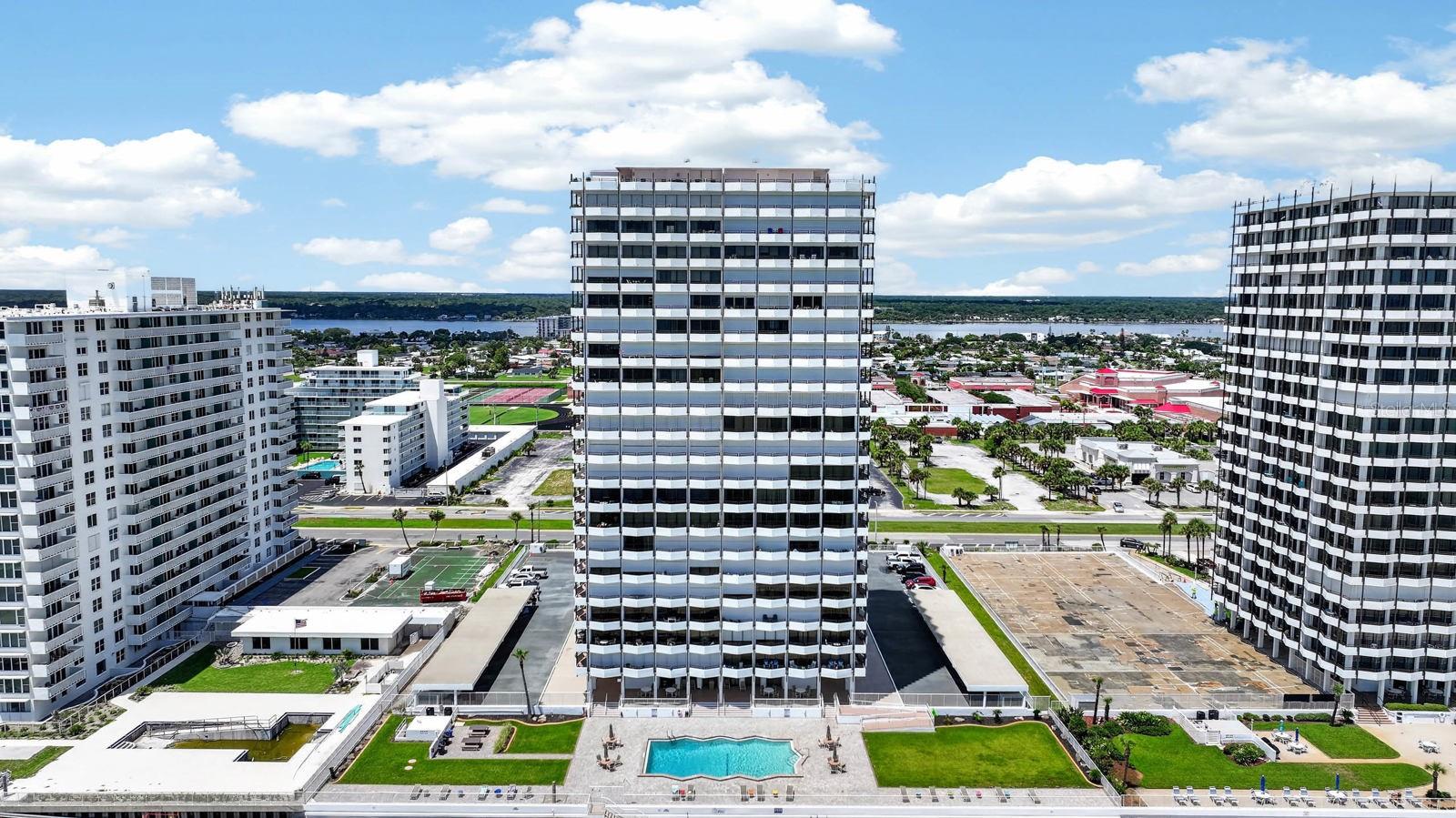 ALIKI CONDO - Residential
