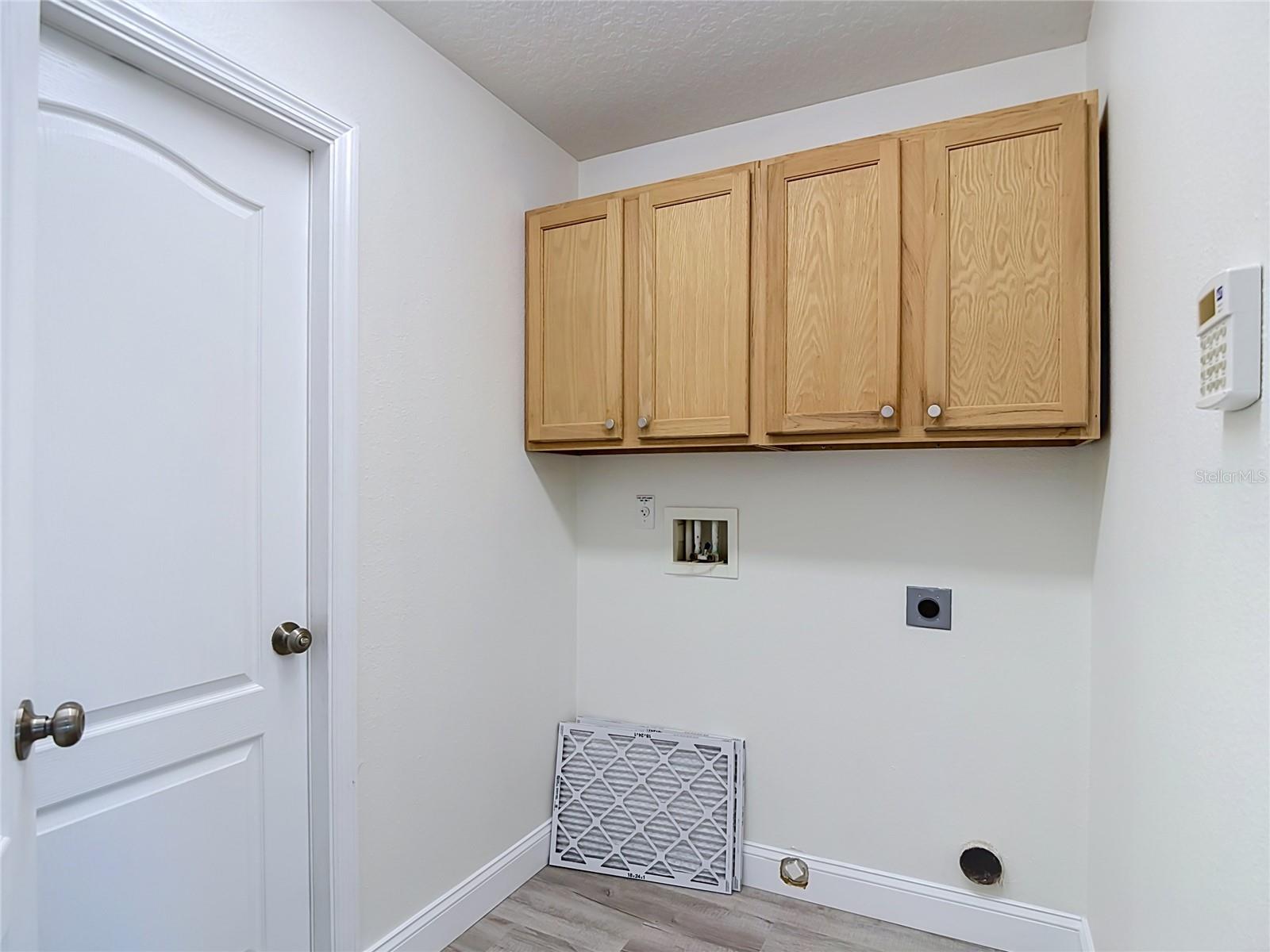 MEADOW OAKS - Residential