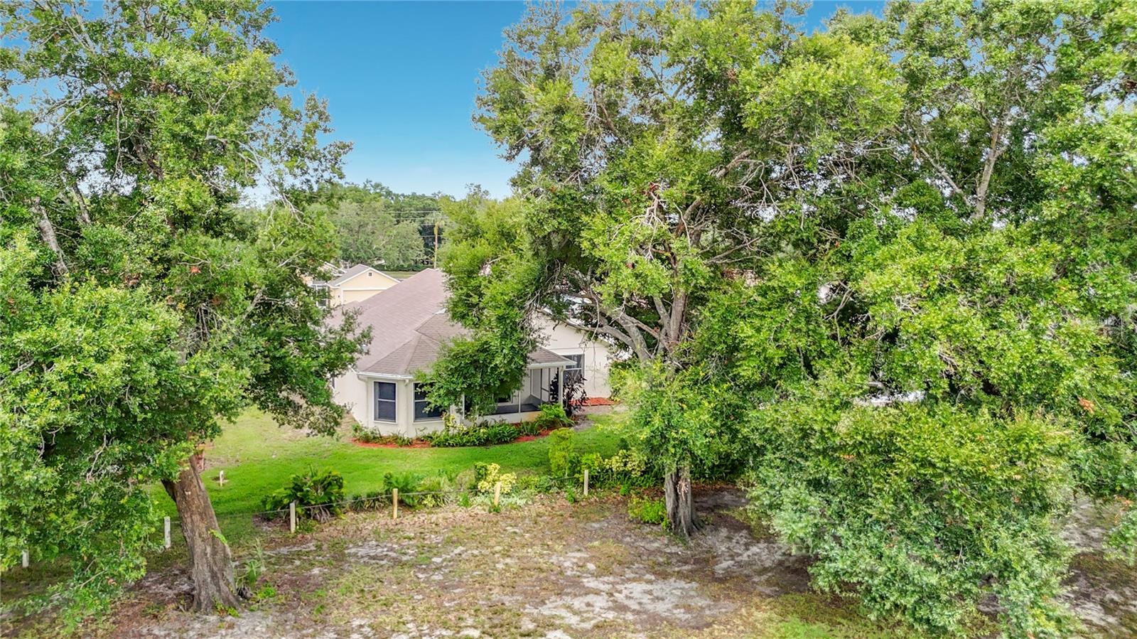 MEADOW OAKS - Residential