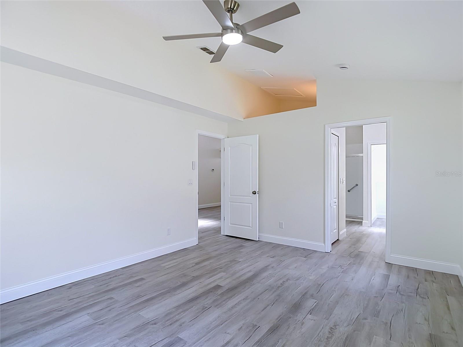 MEADOW OAKS - Residential