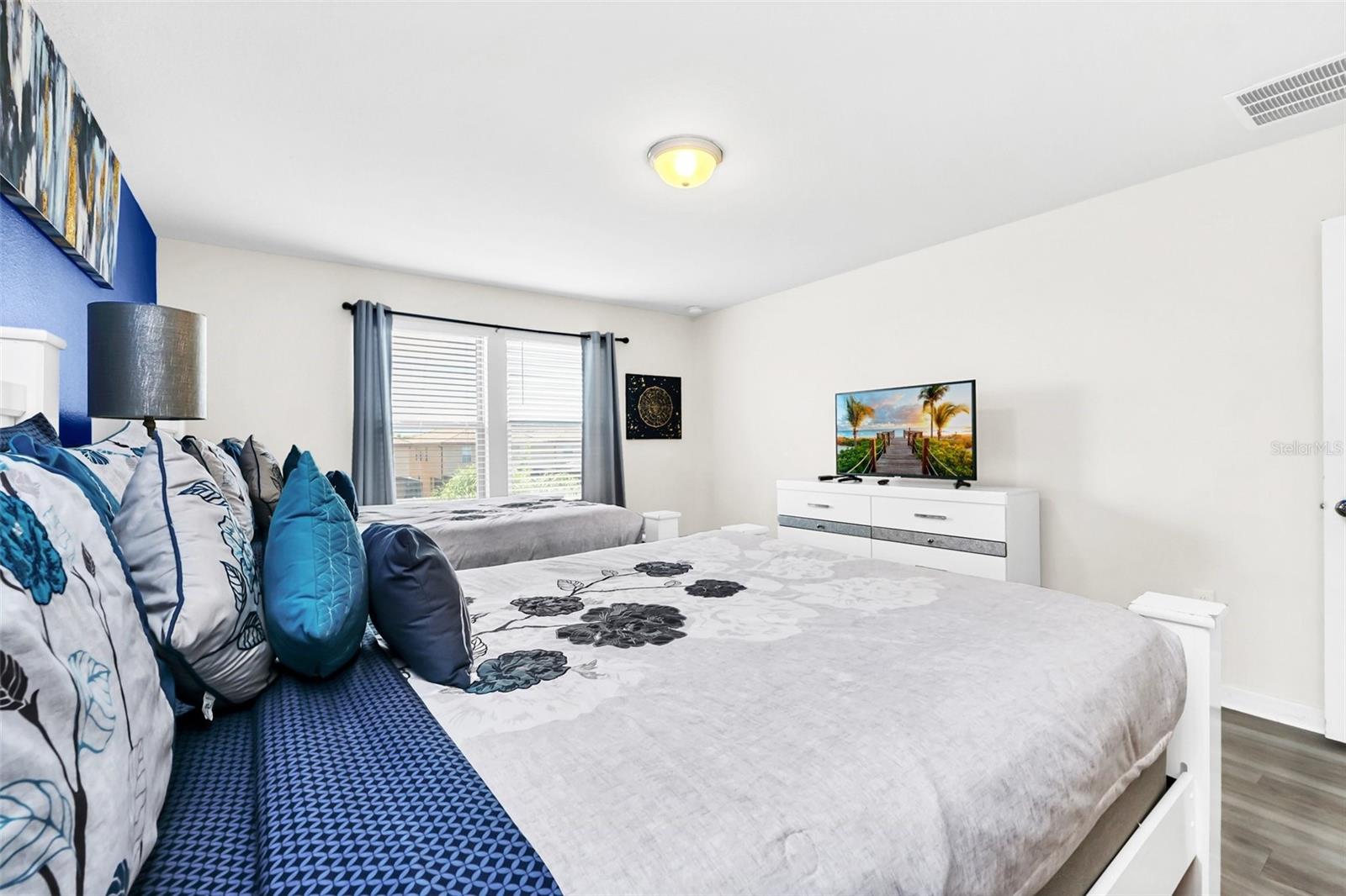 WINDSOR AT WESTSIDE PH 3 - Residential