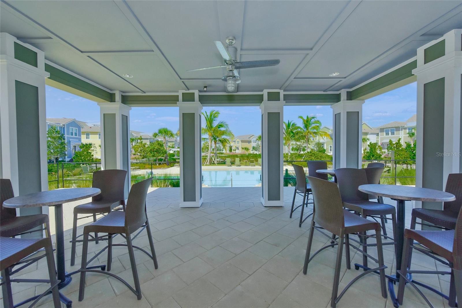 MANGROVE WALK II ON HARBOUR ISLE PH 11&1 - Residential