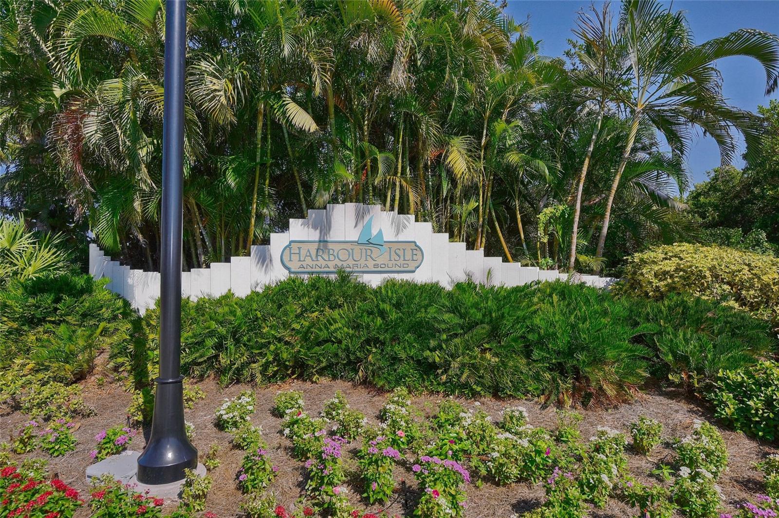 MANGROVE WALK II ON HARBOUR ISLE PH 11&1 - Residential