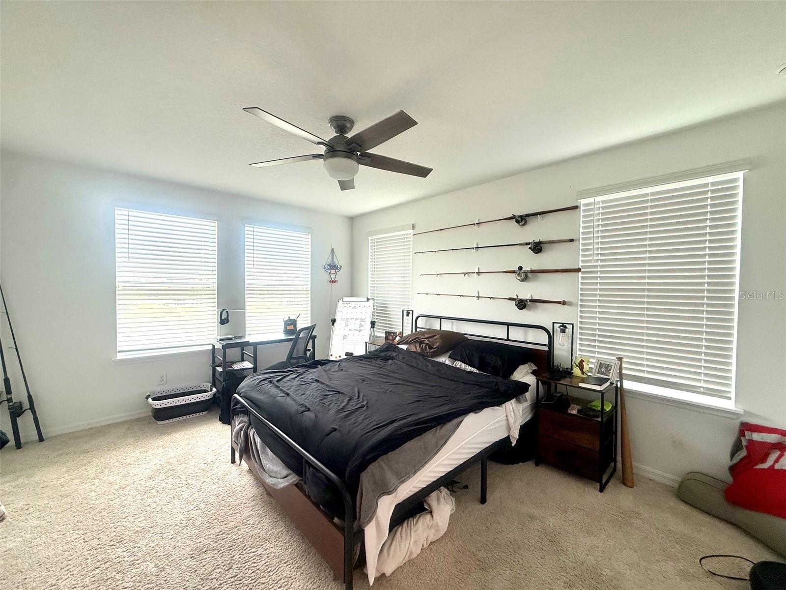 LAUREATE PARK NBRHD CENTER PH 3 - Residential Lease
