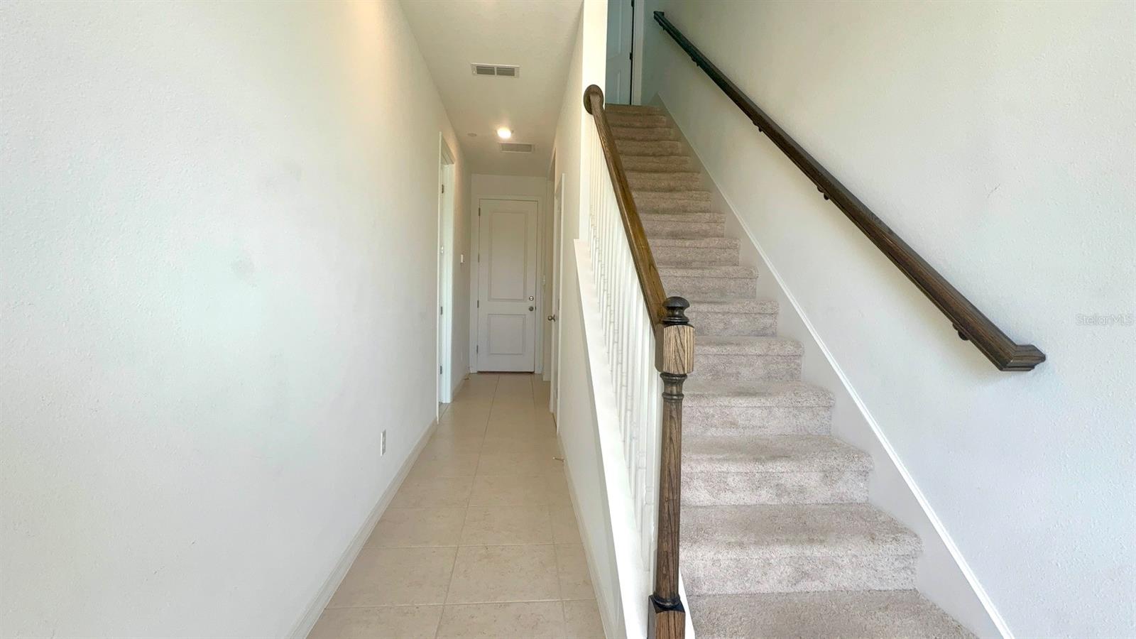 LAUREATE PARK NBRHD CENTER PH 3 - Residential Lease