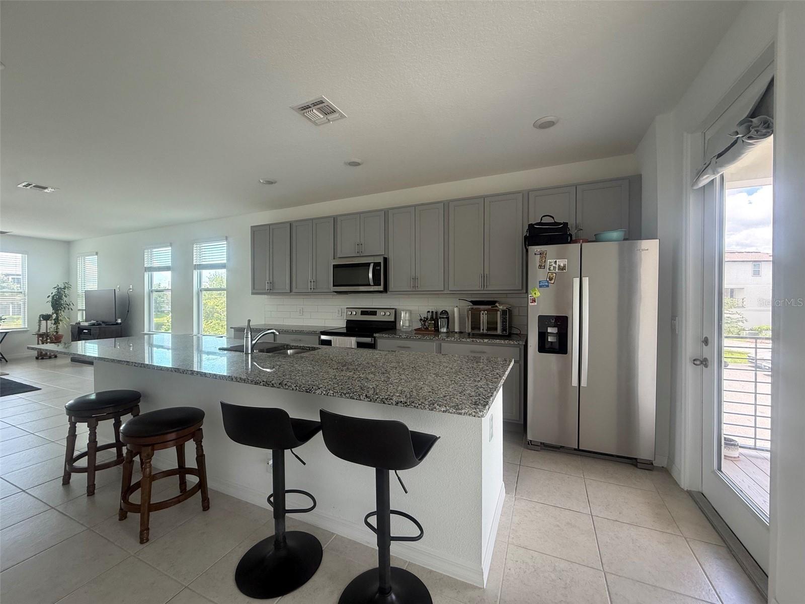 LAUREATE PARK NBRHD CENTER PH 3 - Residential Lease