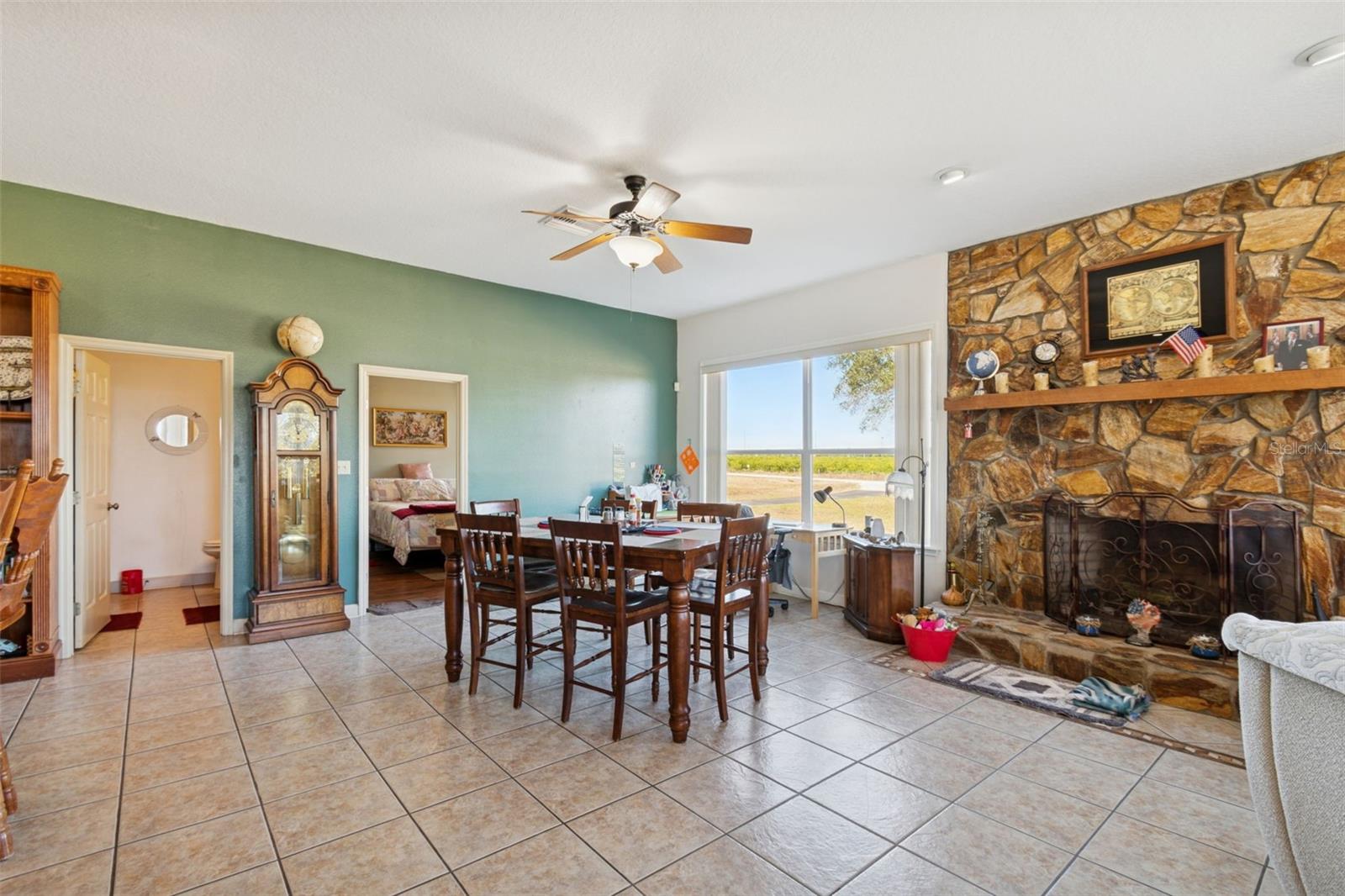 GROVE LAKE ESTATES - Residential