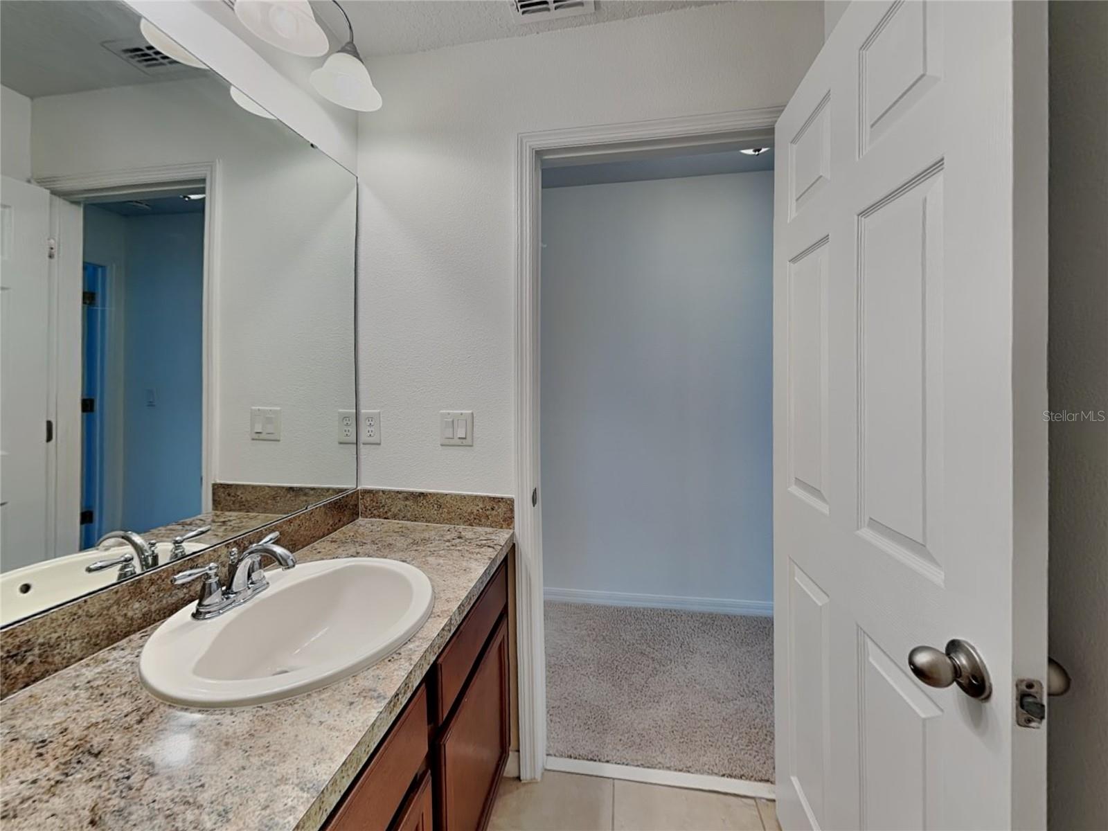 RESERVE AT LOCH LAKE - Residential Lease