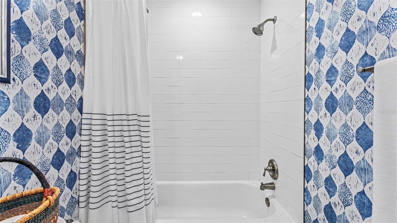 CASA LOMA CONDO - Residential