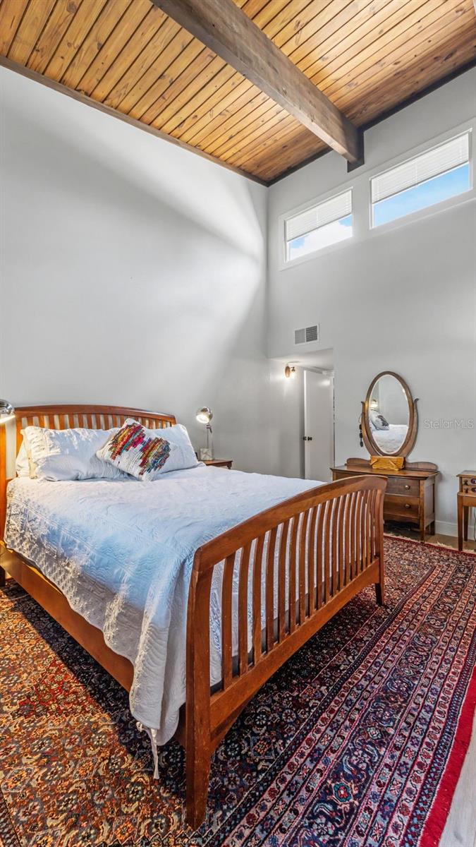 CASA LOMA CONDO - Residential