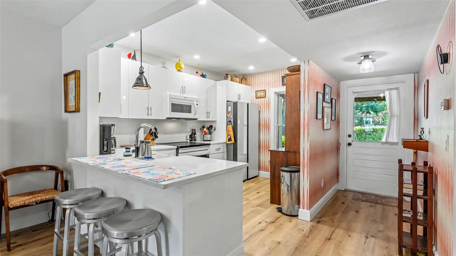 CASA LOMA CONDO - Residential