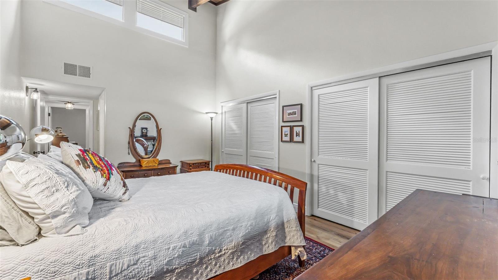 CASA LOMA CONDO - Residential