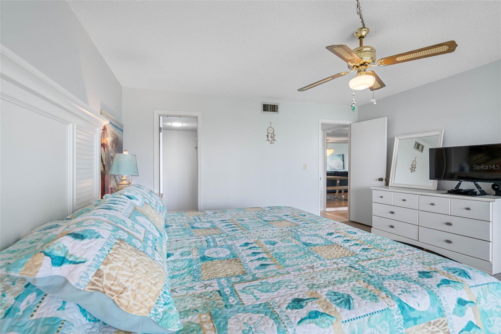 SANTA MARIA CONDO - Residential Lease