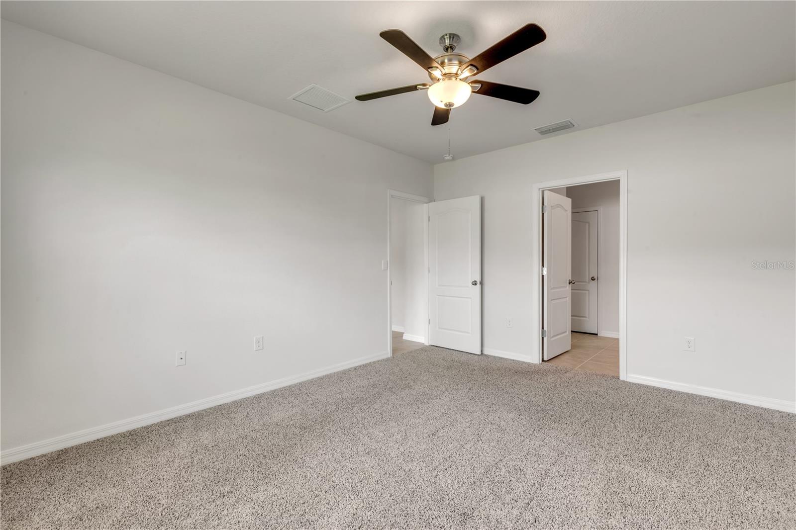 OAK LEAF PRESERVE PH 4 - Residential