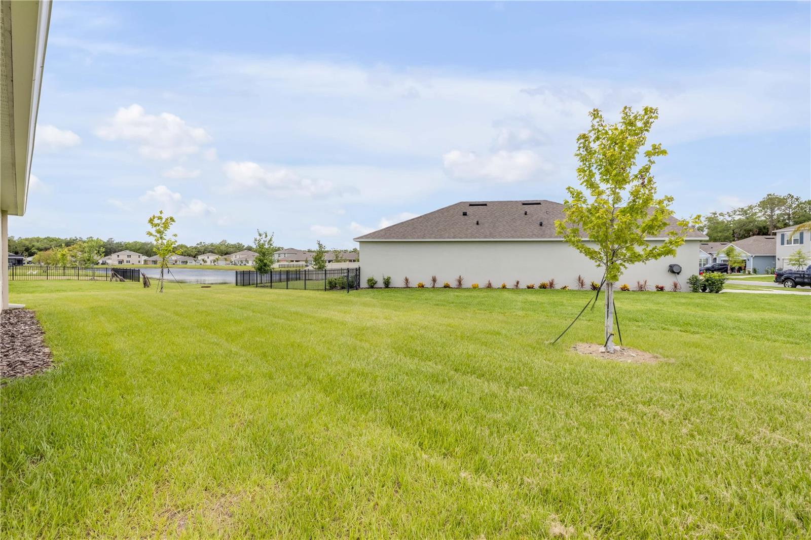 OAK LEAF PRESERVE PH 4 - Residential