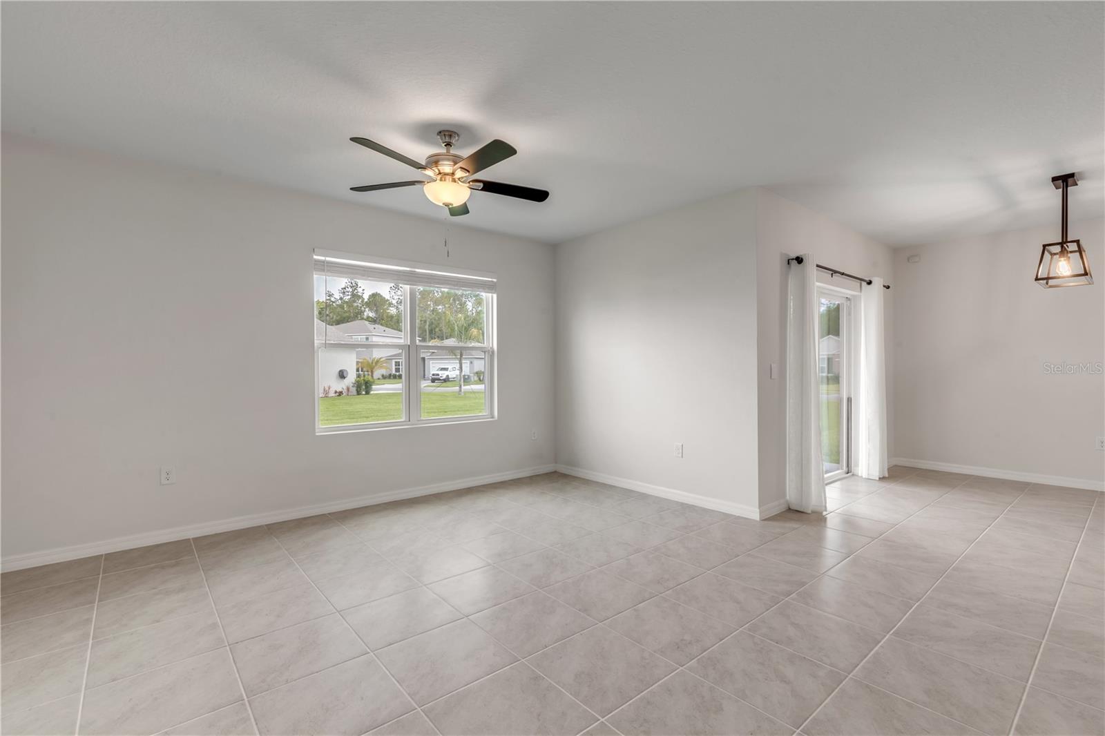 OAK LEAF PRESERVE PH 4 - Residential