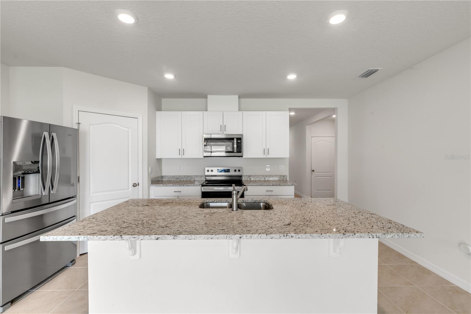 OAK LEAF PRESERVE PH 4 - Residential