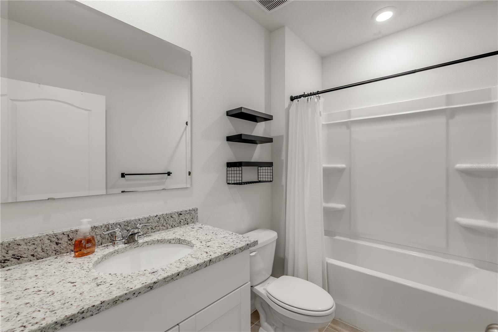 OAK LEAF PRESERVE PH 4 - Residential