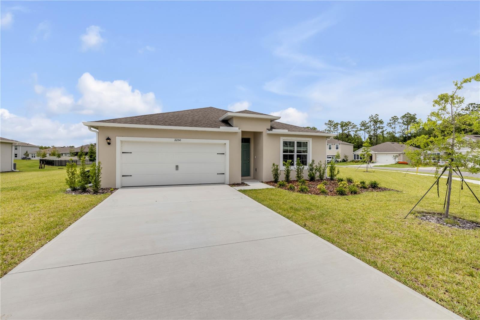 OAK LEAF PRESERVE PH 4 - Residential