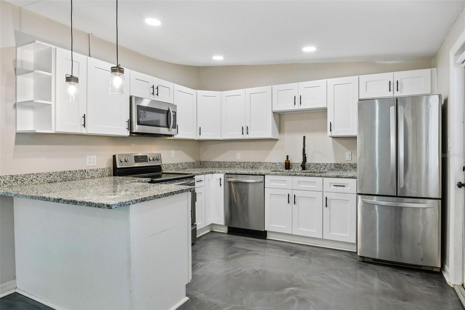 BAYSHORE GARDENS SEC 9B - Residential