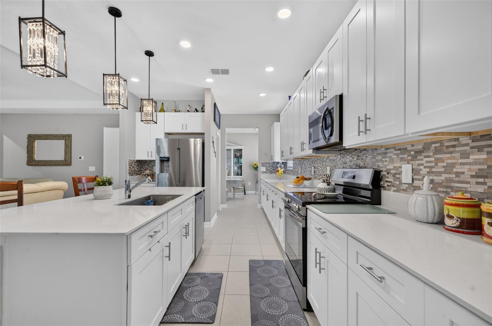 BRONSONS RDG REP - Residential