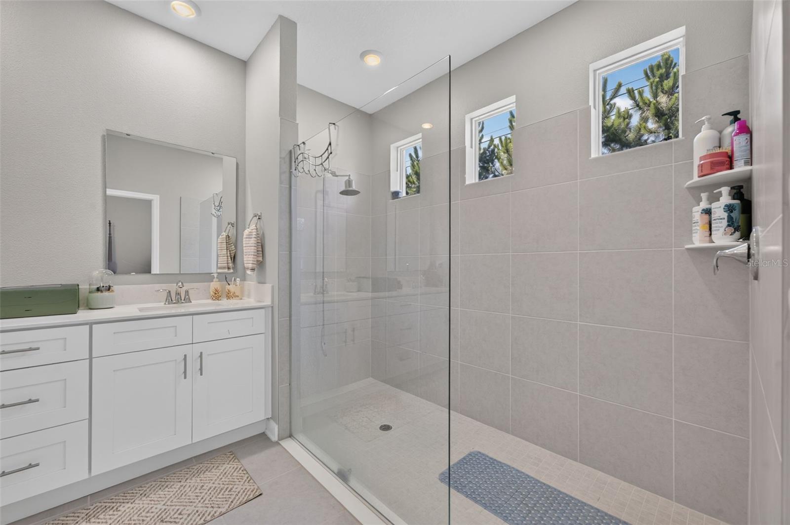 BRONSONS RDG REP - Residential