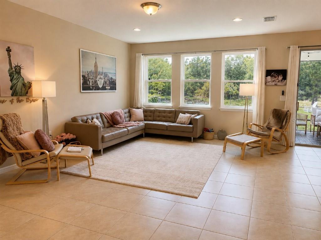 LANDING PH 1 - Residential