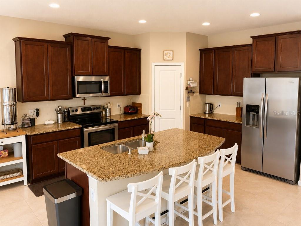 LANDING PH 1 - Residential