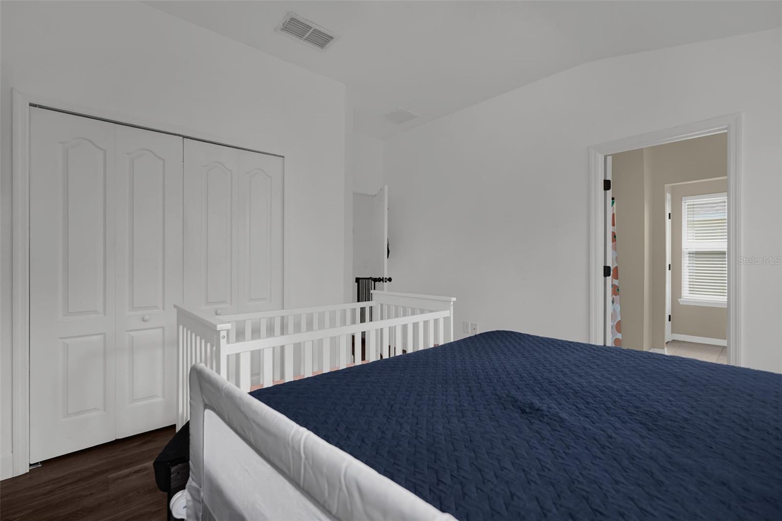 VILLAS AT ESTANCIA CONDO - Residential