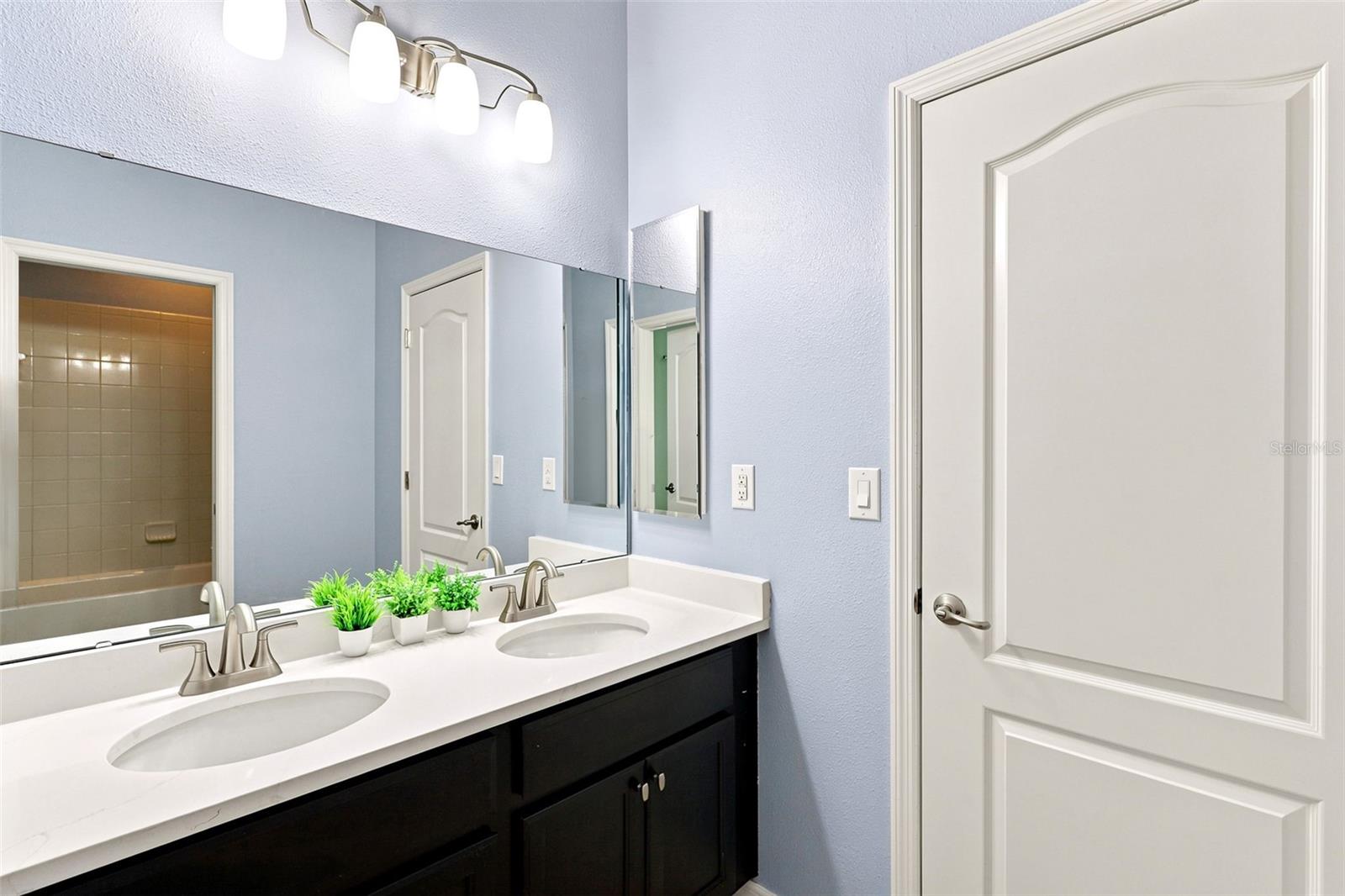 SADDLEBROOK - Residential