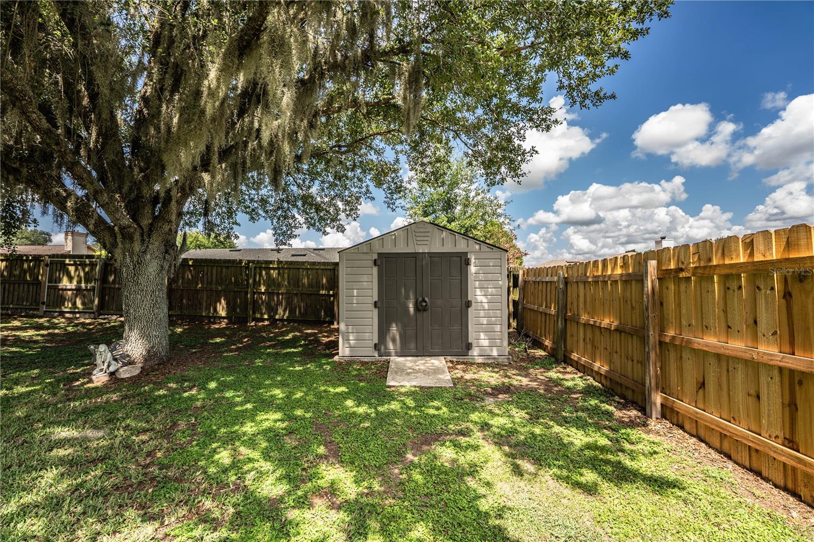 ASHLEY POINTE - Residential