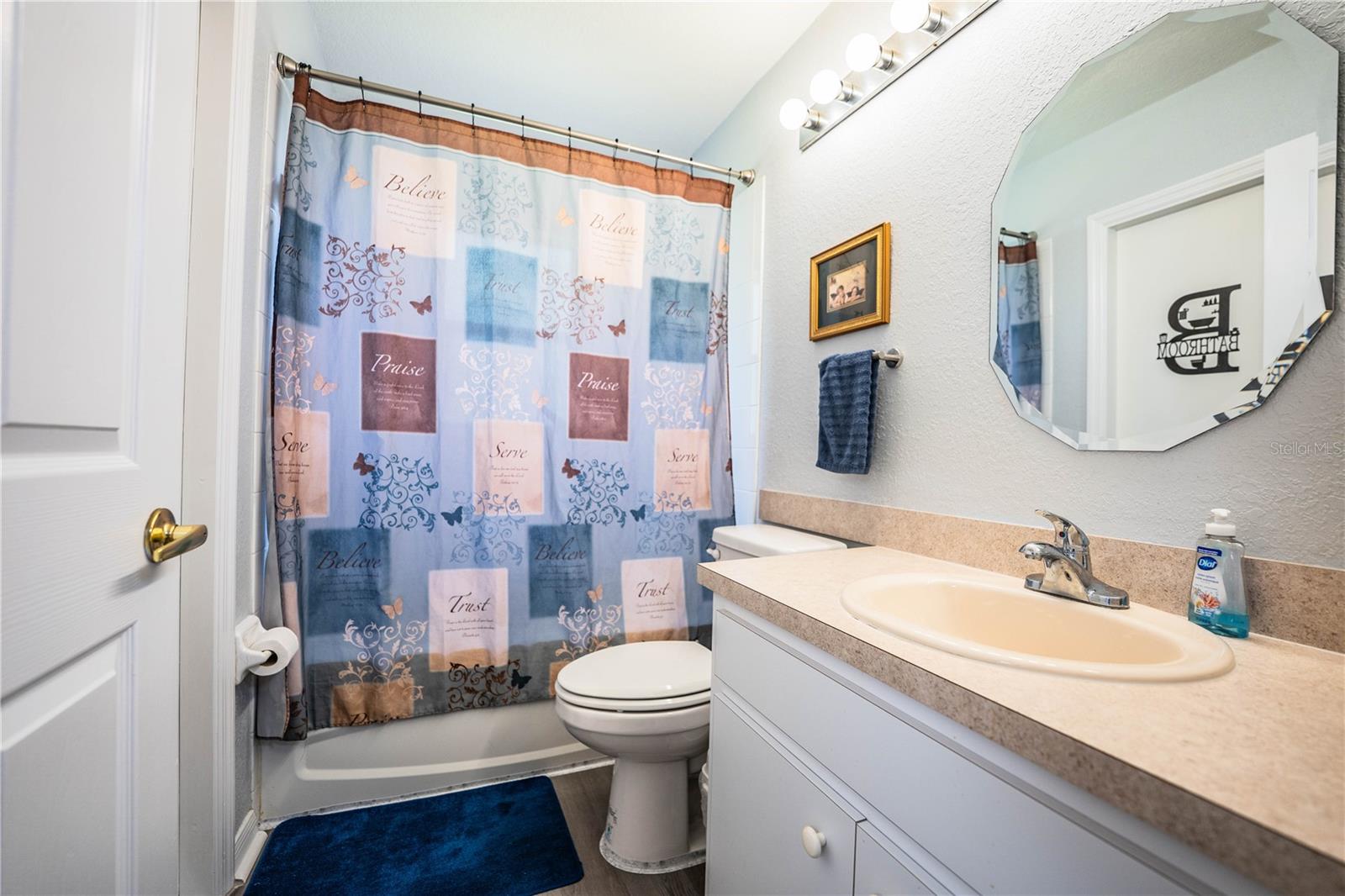 ASHLEY POINTE - Residential