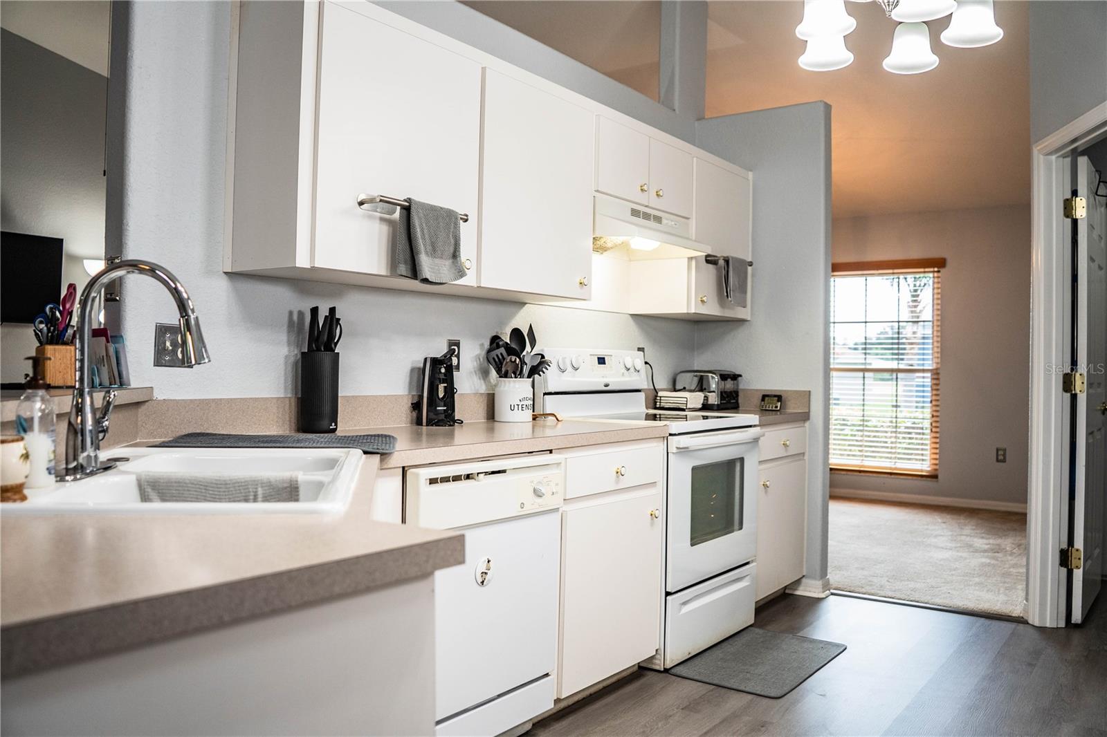 ASHLEY POINTE - Residential