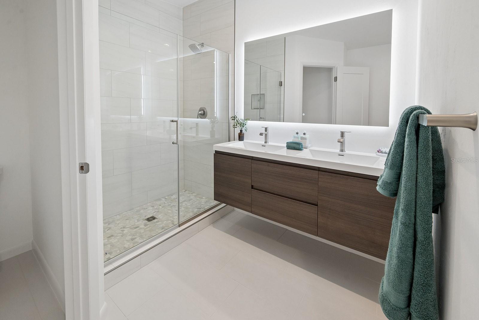 HUNT ESTATES - Residential