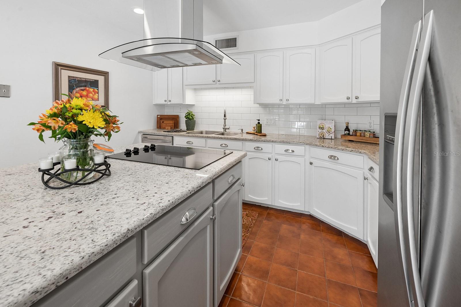 HUNT ESTATES - Residential